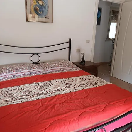 Tra Mare E Pineta Apartment *