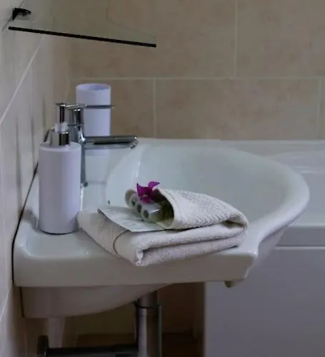 Tra Mare E Pineta Apartment *